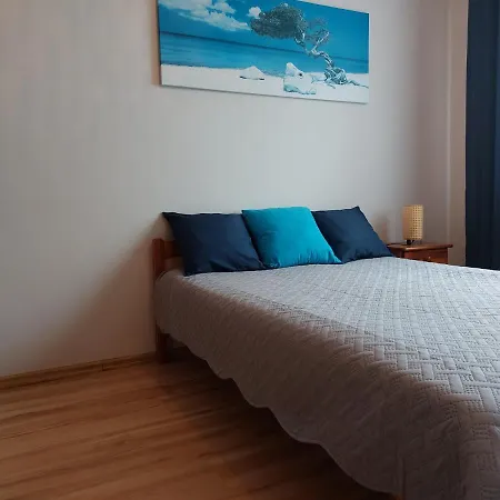 9 Nord - Parking * Jastrzębia Góra