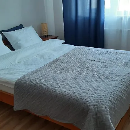 9 Nord - Parking Apartment